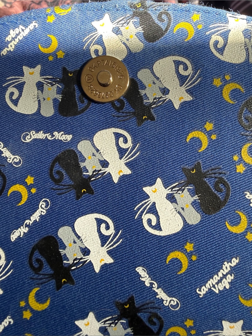 Sailor Moon Luna Convertible Bag - Picture 3 of 8